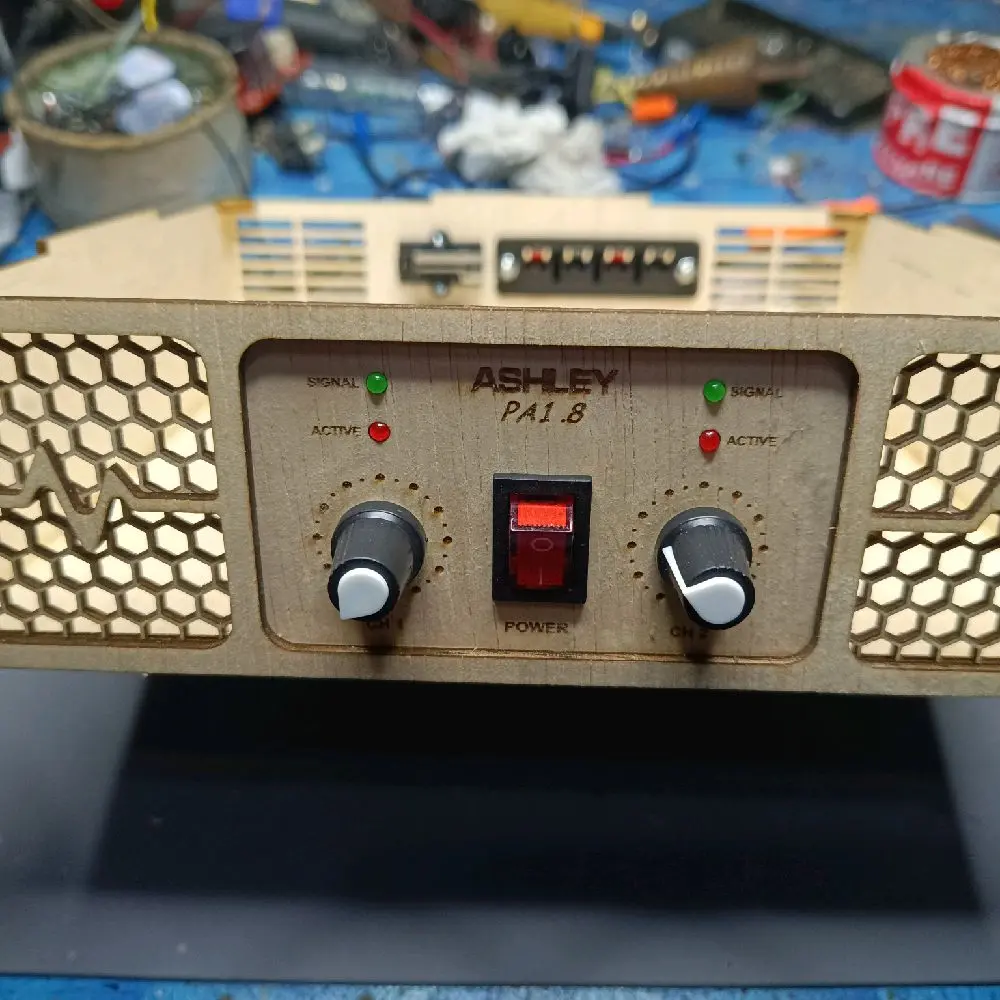 Ashley Box Amplifier Miniatur PA1.8 Ukuran 23x18x6 Lengkap dengan Aksesories Saklar Potensio Knop Jack AC Kabel AC Terminal Speaker Jack RCA LED Indikator
