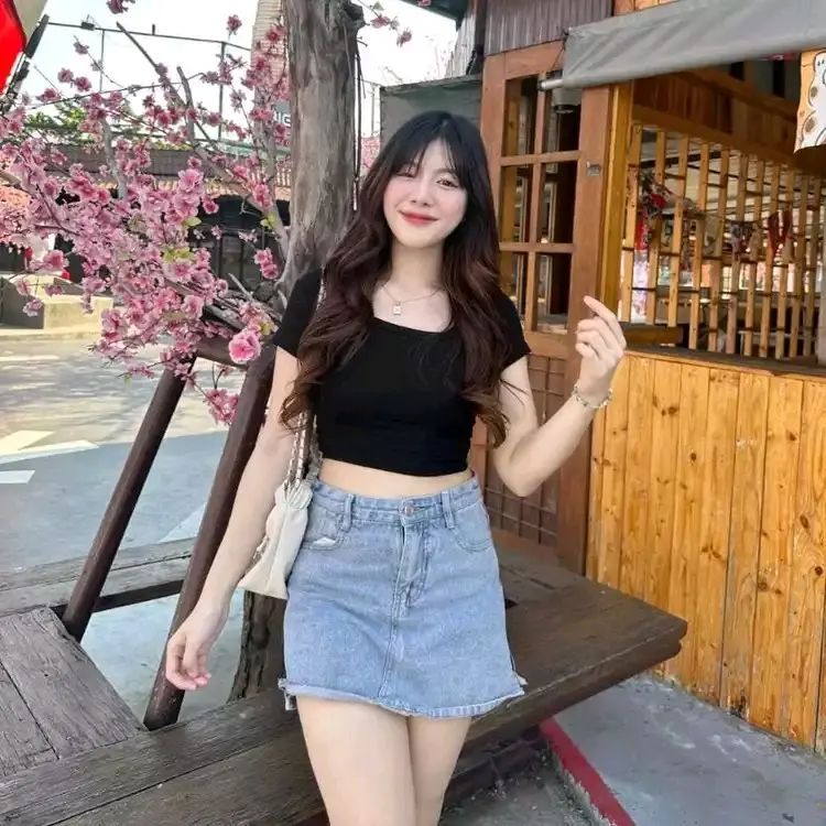RACHEL Square Crop Top Wanita Knit RIB ( LD 88 P 40)