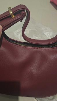 Product Review of ALINSKA SHOULDERBAG Kulit PU Tas Bahu Wanita Selempang Slingbag Cewek from z**e 1