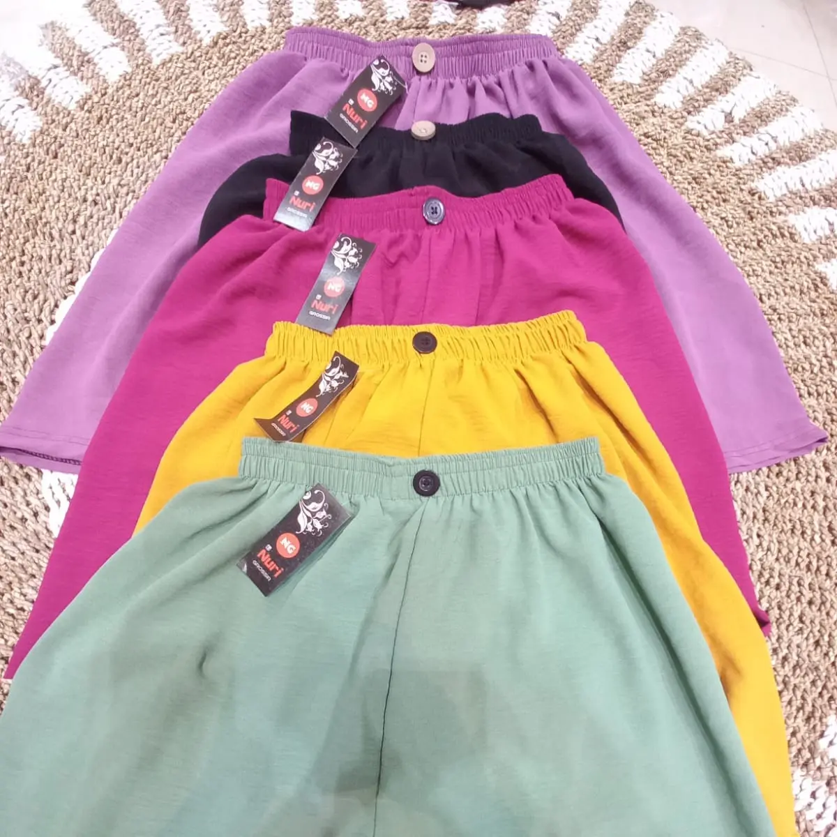 hotpants crinkle  Airflow model kancing satu jumbo Celana Santai Nyaman