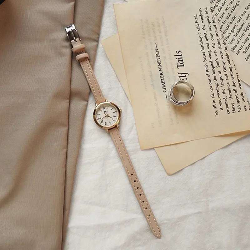 Tasty Tales - Jam Tangan Casual Wanita Analog Kecil Dial Bulat Dengan Strap Pu Leather Fashion 5