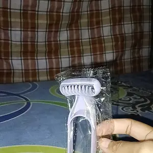 ALAT CUKUR BULU KAKI Mini Shaver Portable Serbaguna Cukur Bulu Kaki Tangan dan Ketiak Tanpa Sakit Perawatan Tubuh