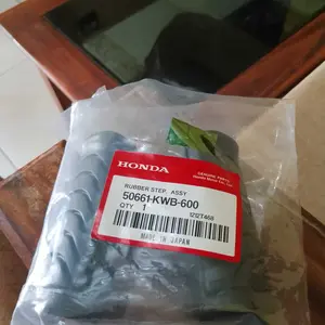 Karet Step Depan Revo Absolute / Blade / Supra X 125 Helm IN / Blade 125 FI KWB Original Honda NP468