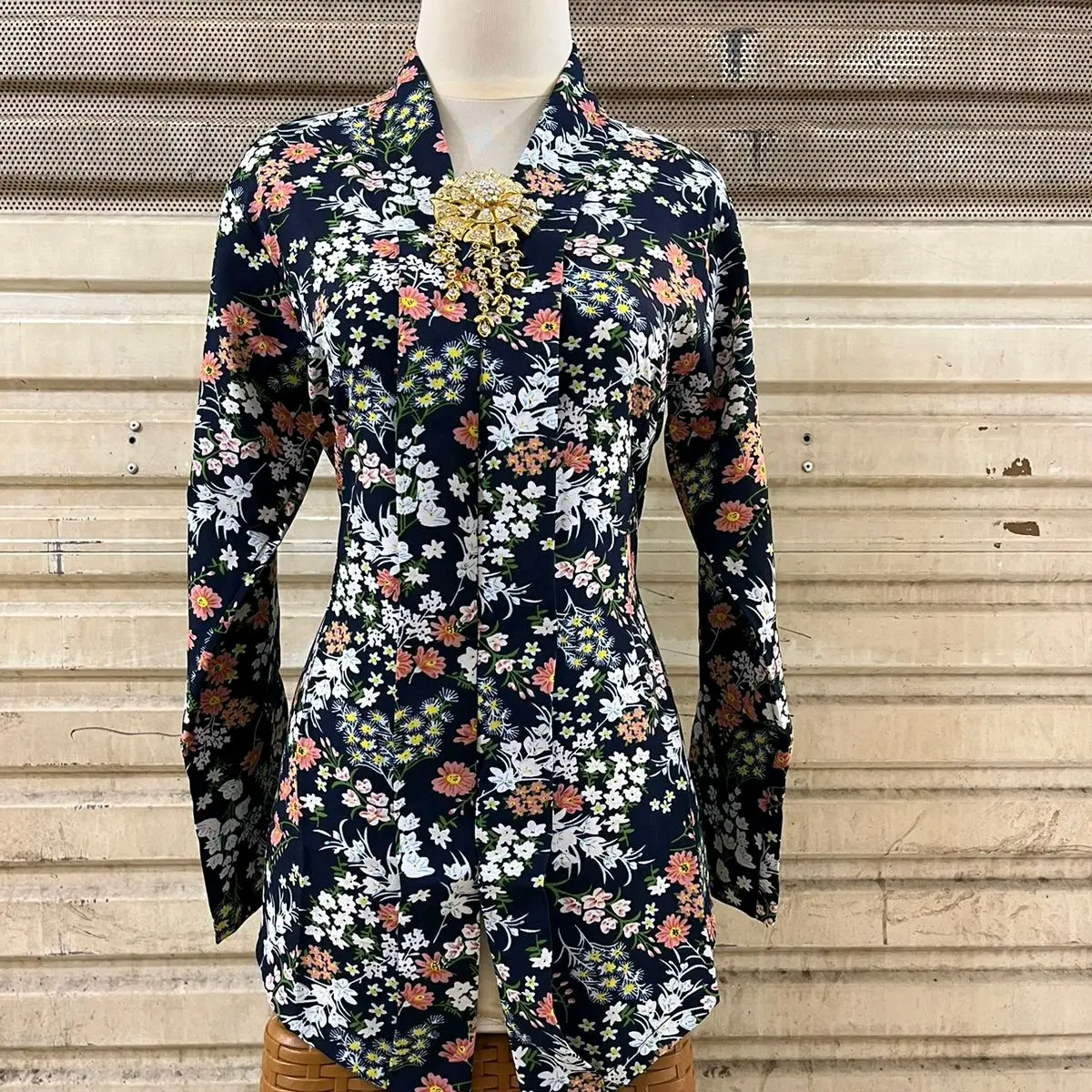 Kebaya kartini motif bunga // kebaya kartini motif bunga