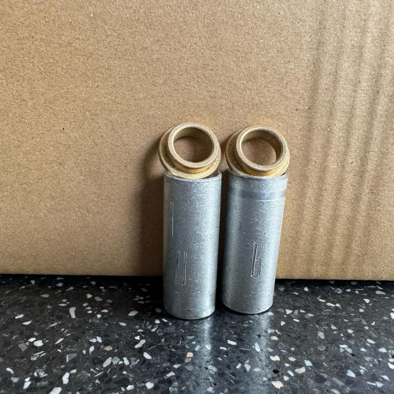 Tấm Thép Gia Cố Khung Càng A VF3(3mm 2 cai) và 4 Đệm Giảm Chấn + 4 Đệm Ốc Càng VF3( combo 4 món) 8