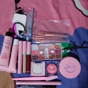 22item paket lengkap paket glow makeup