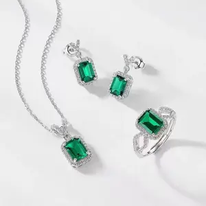 Emerald silver 3-piece women's pendant necklace, earrings, ring jewelry set, fashionable and versatile high-end design jewelry
