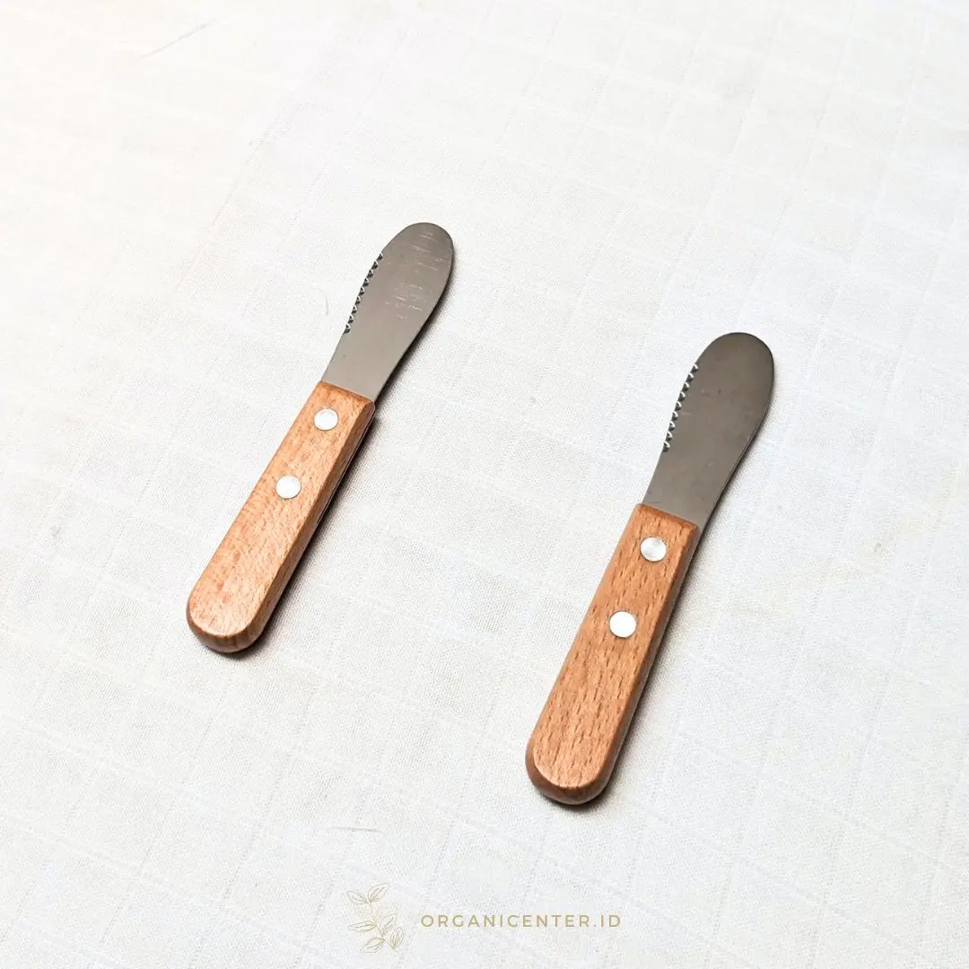Butter Spreader Knife  Pisau untuk mengoles mentega, selai atau krim keju  Panjang 13 cm  Gagang Kayu Coklat Muda Stainless Steel