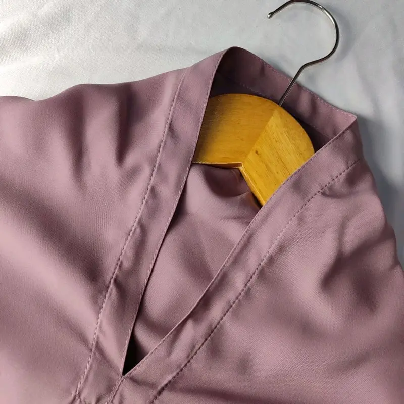 Jilbab non pet salur, jahitan rapi cocok digunakan acara formal dan informal 1