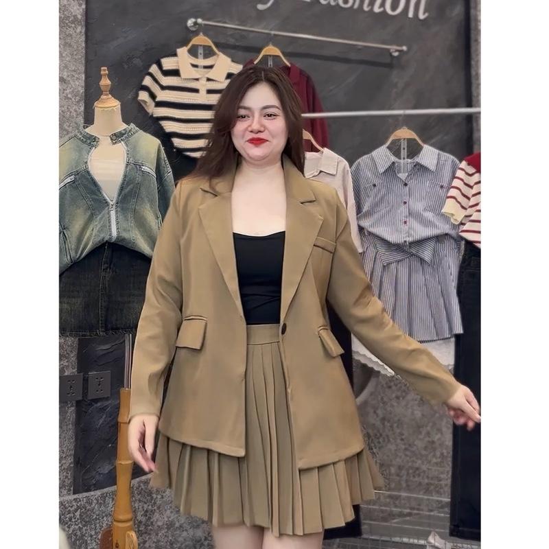 265 BIGGSIZE Set bộ vest nữ Áo vest dài tay hai cúc đệm vai kèm chân váy ngắn xếp ly Kem Women