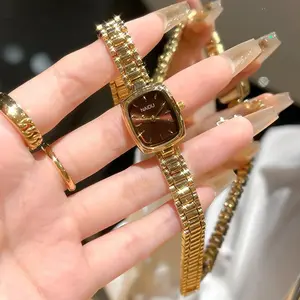 Jam Tangan Fashion Naidu Strap Quartz Female Celebrity Gold