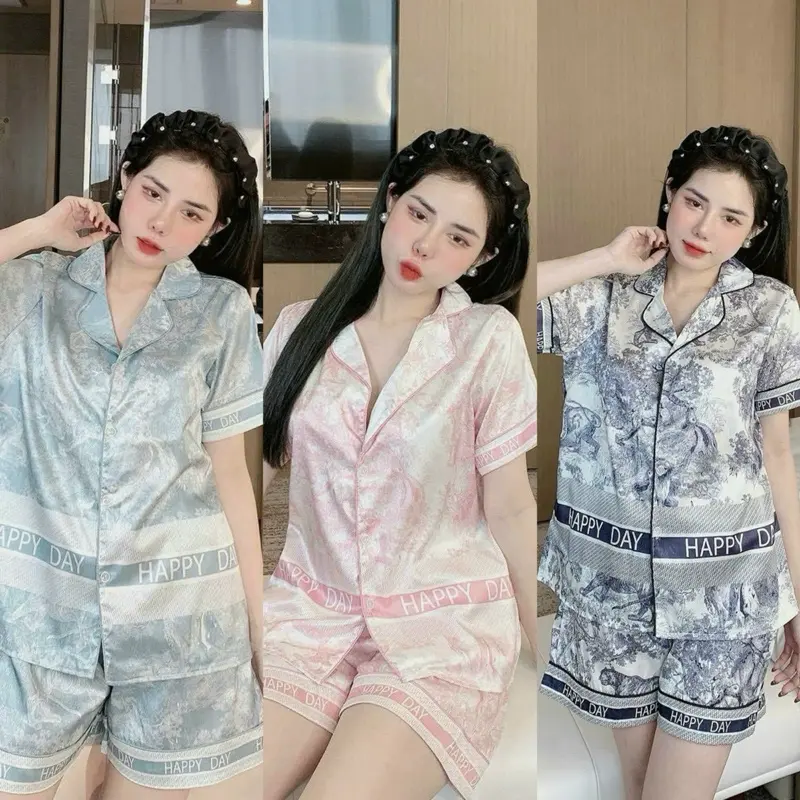 [DEAL SỐC] Bộ Đồ Ngủ JUSOKA Pijama Nữ - Mặc Nhà, Đi Ngủ - Quần Đùi Lụa Gấm Xước Ánh Kim IN FULL 3D – Họa Tiết Sang Chảnh, Thoáng Khí