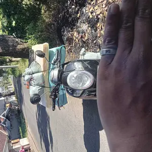 4pcs Cover Penutup Kunci Pintu Mobil Universal Car Door Lock Protective Buckle Cover / Cover Pelindung Kunci Pintu Mobil Bahan Karet