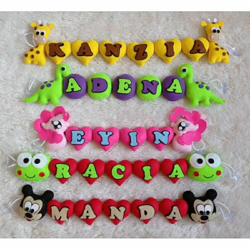 Product Introduction of Hiasan tempel tulisan nama hiasan kaca mobil atau jendela free boneka bahan flanel 0