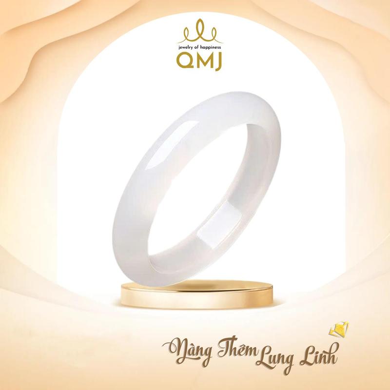  QMJ STORE - Q668 VÒNG TAY ĐÁ BẠCH NGUYỆT QUANG TỰ NHIÊN TRONG TRỤC 10mm KHÔNG KÈM GIẤY KIỂM ĐỊNH 