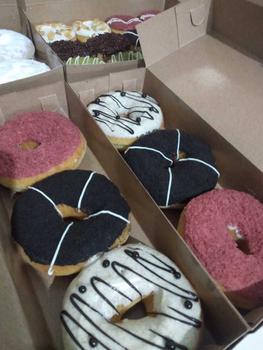 Product Review of (25pcs) Dus Donat isi 3 Kotak Box Kemasan Donut Kraft 290gsm Grosir Kitchenware from a**l 0