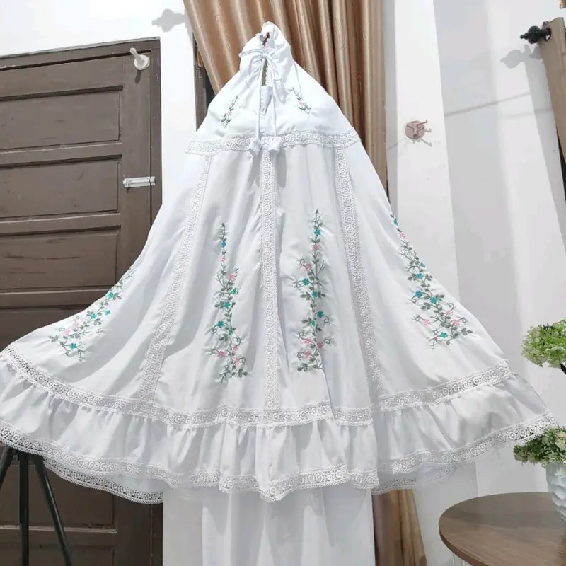Mukena Bordir suji pecah 8 / mukena Bordir Bukittinggi 1