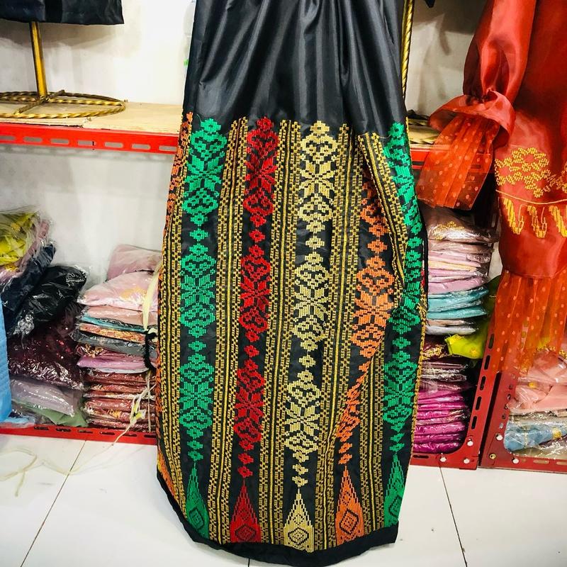 Sarung Bordir khas Bugis makassar 1