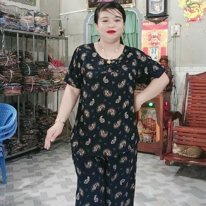 ĐỒ BỘ TRUNG NIÊN TOLE LANH .TÔN NHUNG LỮNG TAY NGẮN CỔ TRÒN CHO MẸ VÀ BÀ. CÓ NHIỀU HOẠ TIẾT MÀU SẮC