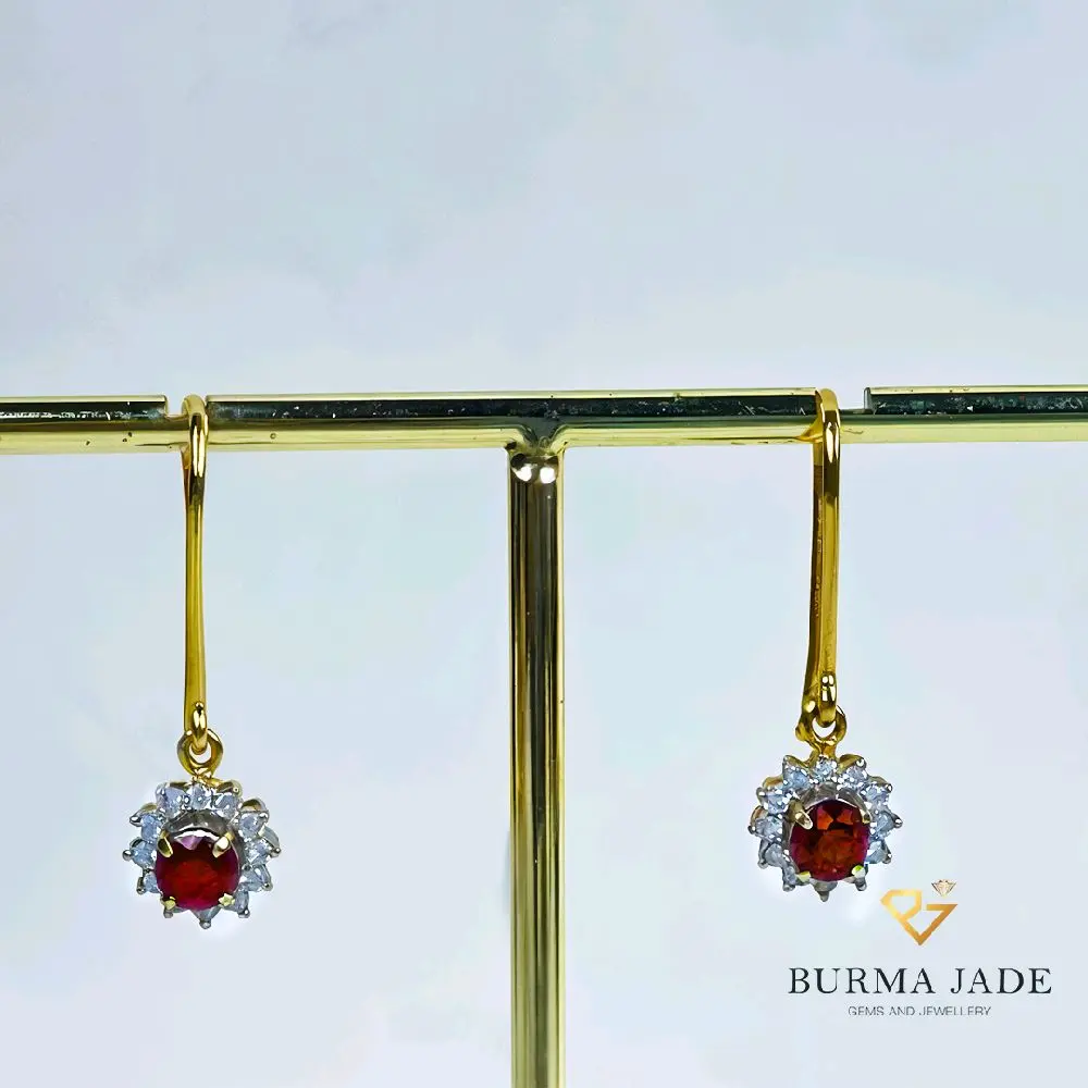 Gold Earrings With Natural Ruby ( Mogkok Myanmar )