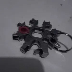 Kunci salju 18in1 multi tool gantungan kunci multifungsi pocket tool 18in1 snowflake tool