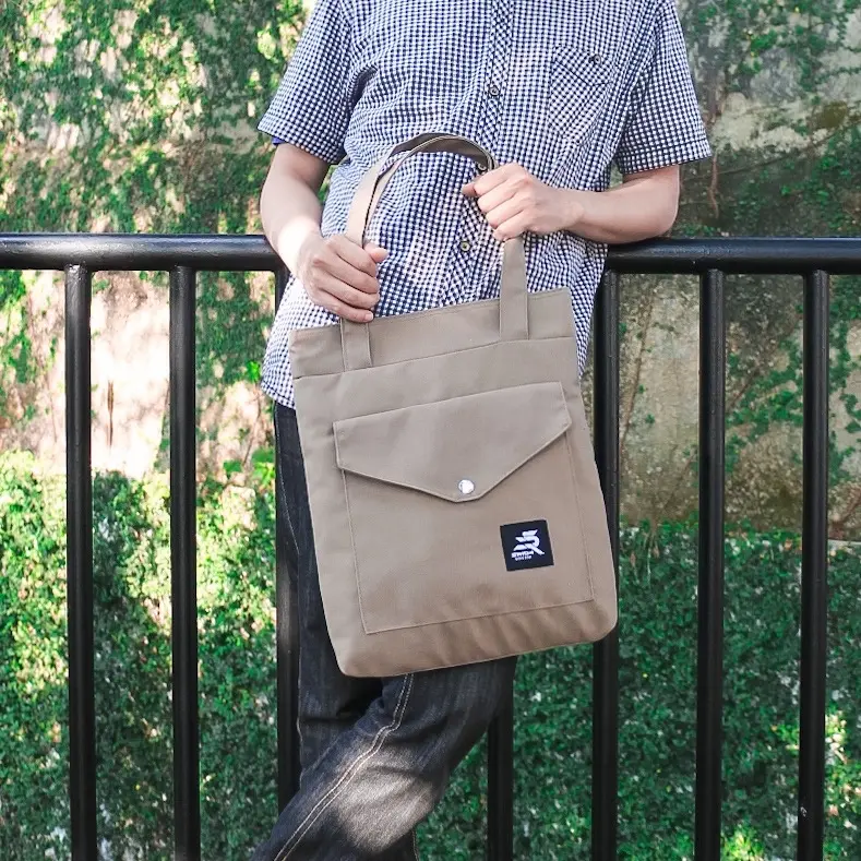￼TOTEBAG SAKU LANCUP - TOTEBAG KULIAH CANVAS - TAS BAHU PRIA WANITA•TAS KULIAH POLOS
