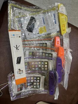 Product Review of Phone Case Cellphone Waterproof The Dark Water Proof Pouch Organiser from E**e 0