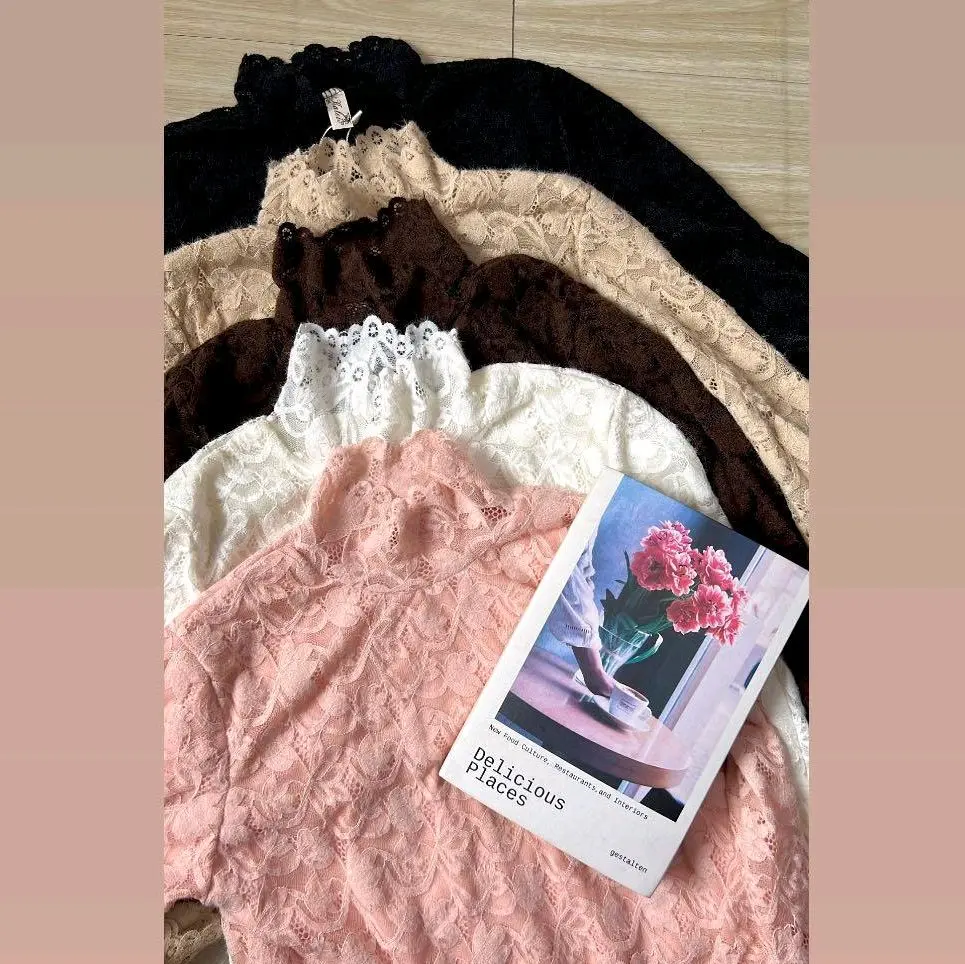 Jesika shirt atasan cantik dengan bahan brukat premium dan motif bunga cantik.