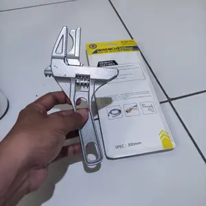 Kunci inggris/Universal Adjustable Wrench Spanner/Besar Serbaguna Murah Universal Ajaib Kunci Pipa Torsi