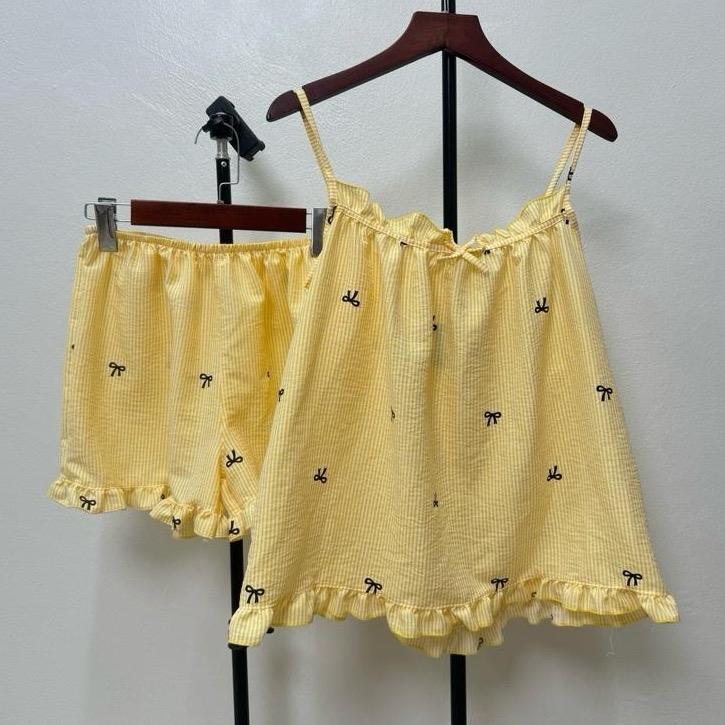 [Mở Bán] Không Tăng Đơ Bộ Đồ Ngủ 2 Dây Chât Đũi Cotton Họa Tiết Form Nhỏ Dưới 56kg
