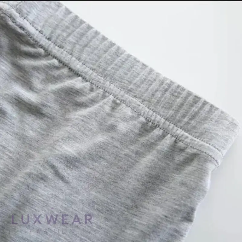 LEGGING WANITA 3/4 BAHAN KAOS TEBAL Fit Lembut Celana Legging Polos nyaman Lembut Stretch Rayon Standar Legging  Pendek  Dewasa Hitam Dalaman Non Motif 2