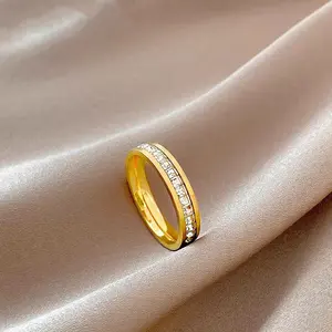 Cincin Titanium Wanita Permata Tanam Anti Karat Rings