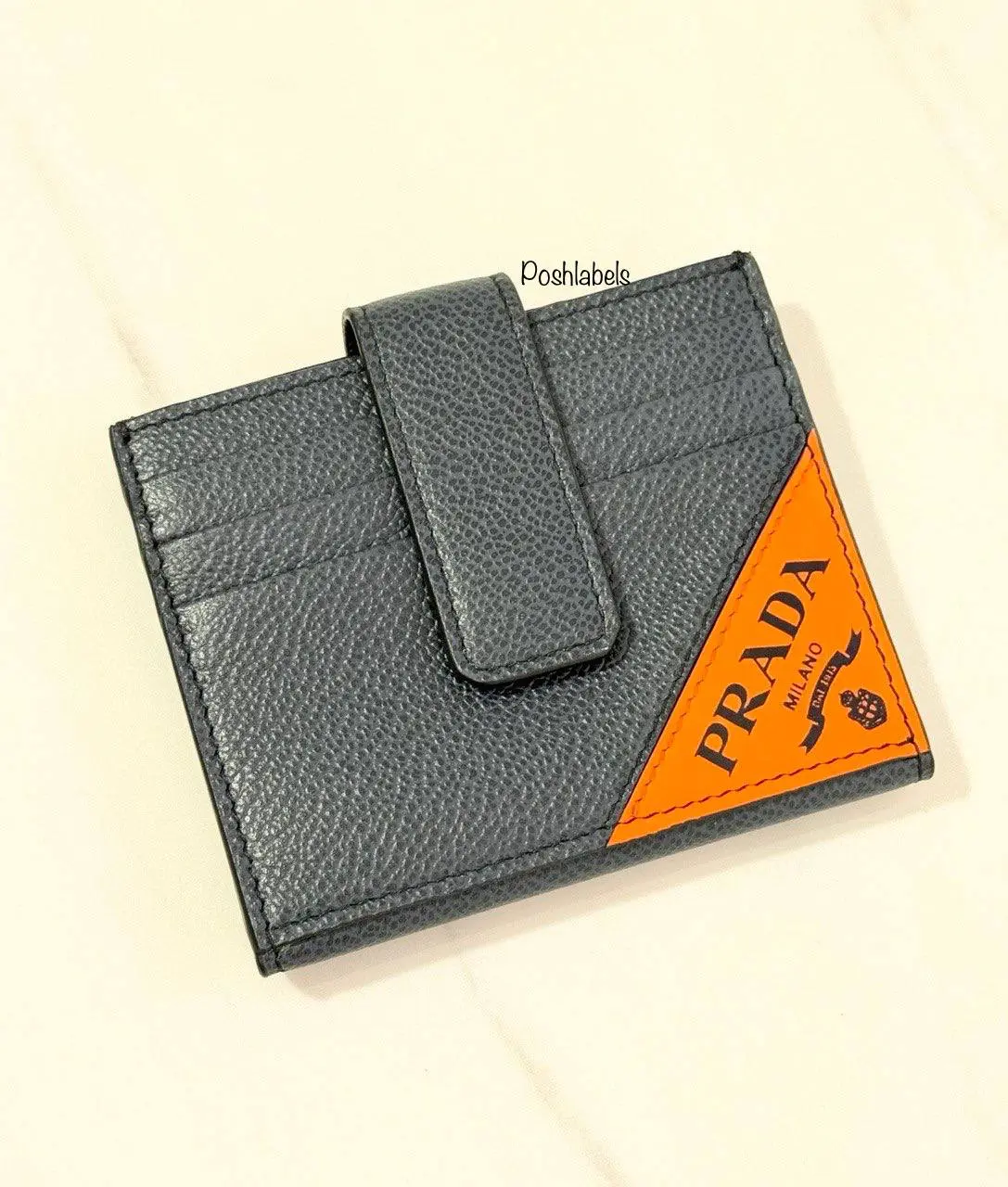 PRADA VITELLO MICRO GRAIN CARDHOLDER BLUE