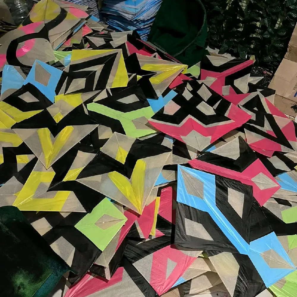 is (50)pcs SEOT MOTIF BARU uk  46/54