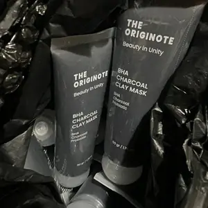 THE ORIGINOTE BHA CHARCOAL CLAY MASK