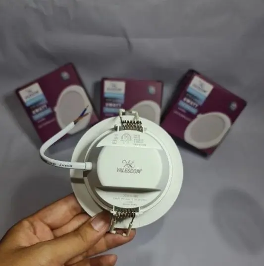 Valescom  Langit Langit LED  Downlight 6,9,12,18 Watt Valescom / Led Panel   led lampu inlite Putih