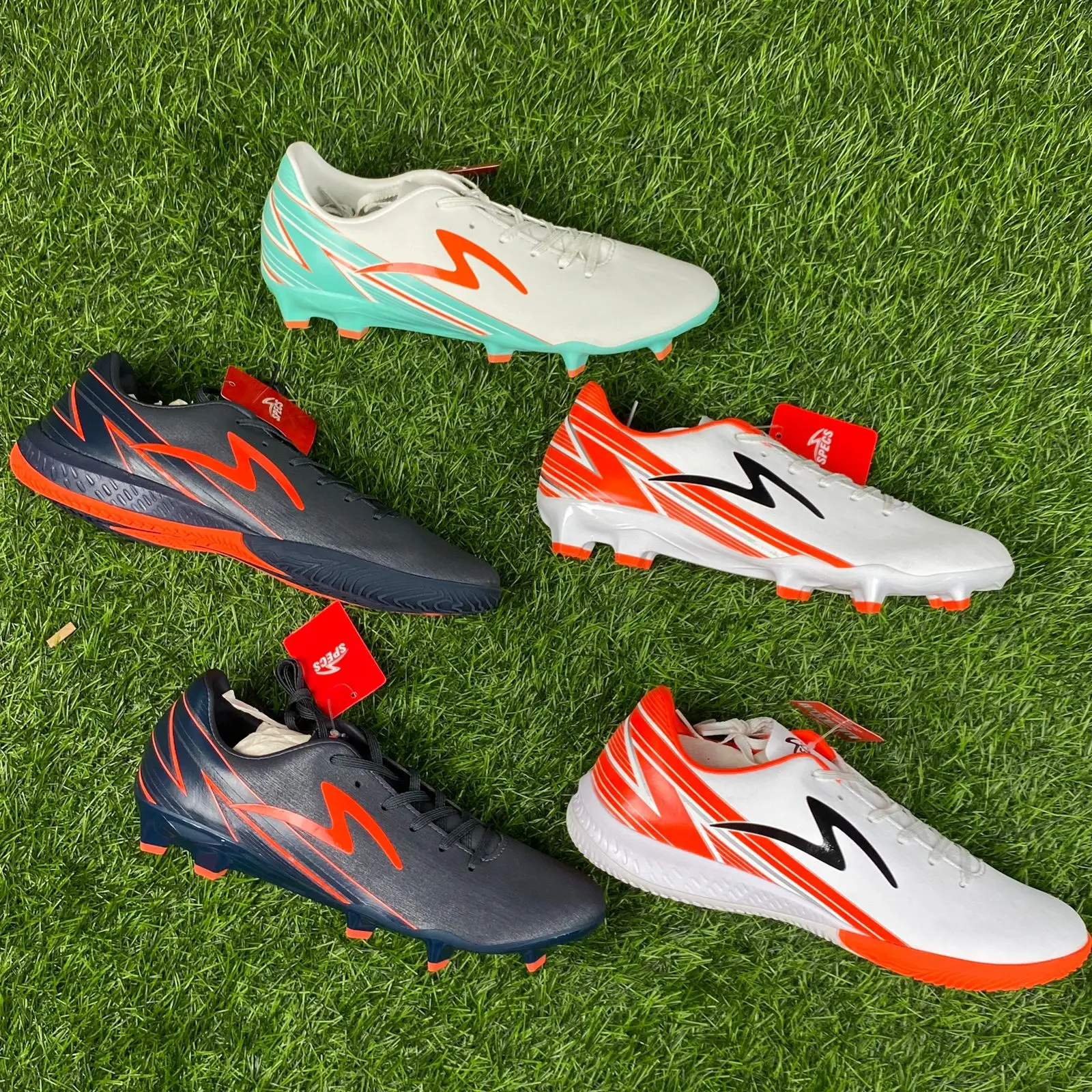 Sepatu Sport Soccer Futsal Specs Accelerator Lightspeed 20 Fg In FWD 38 - 44 original