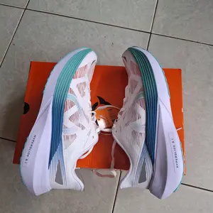 Ortuseight Sepatu Running Hyperglide 3.1 White Cyan