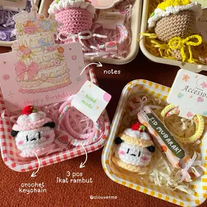 Bento Gift Box by clouverme | crochet edition / hadiah ulang tahun / hampers / kado