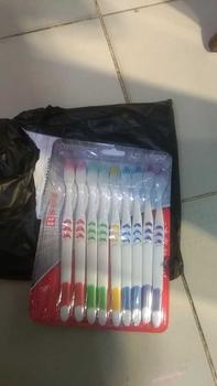 Product Review of Sikat Gigi 10 IN 1SIKAT GIGI SET from j**n a**y 0