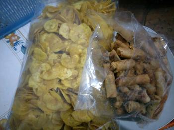 Product Review of paket bundling 1 kg keripik pisang kepok gurih & sumpiah abon udang Camilan Snack from O** 0