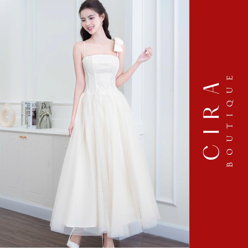 Cira Boutique Đầm 2 Dây Dáng Xoè Dài Đính Nơ Vai Nữ Tính Nhẹ Nhàng Bay Bổng Vải Ren Hoa Phối Lưới D1379