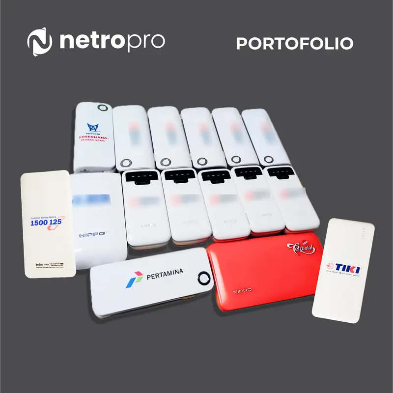 Powerbank Custom Souvenir 10000mAh, Type C, Cetak Sablon - Hitam/Putih - Netro Productions 1