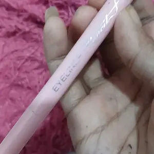 EYELINER WATERPROOF LONG-LASTING MATTE