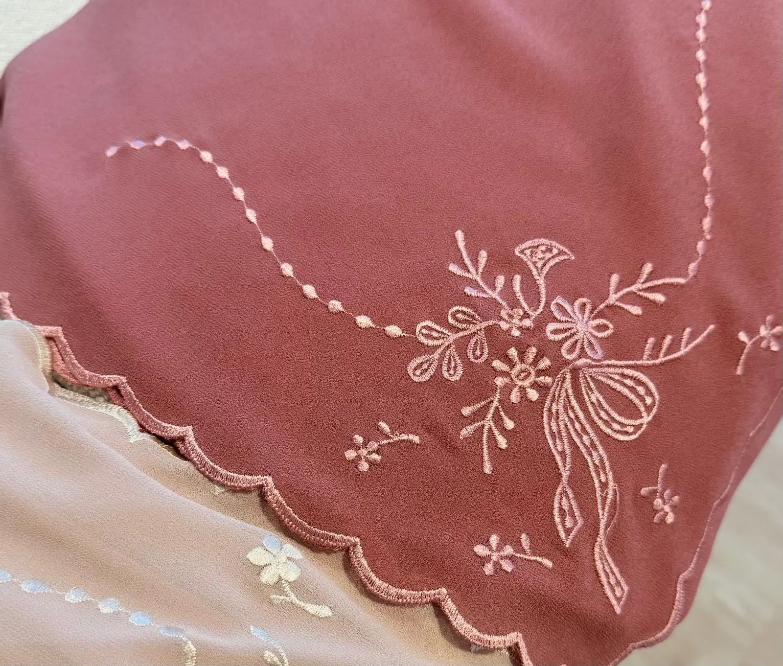 (NEW!) Cali Sulam Chiffon Embroidery (Triangle shawl with attached Inner)