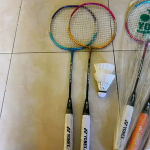 Raket anak bulutangkis murah isi 2 Raket + 2 cock