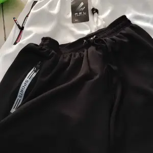 100 Ribu Dapat 3 Celana Pendek Olahraga - Celana Running Pria Sport - Saku Zipper Gym Fitnes Bahan Tebal Melar Nyaman