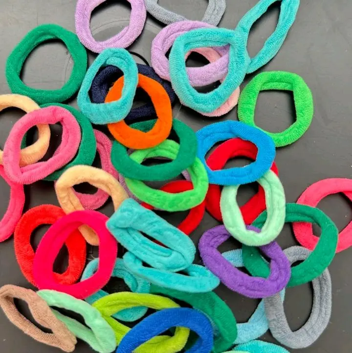 MURAH -+40pc ikat Rambut donut Elastis Nylon Warna-warni untuk Wanita dan Anak Perempuan Penahan Kuncir Rambut Kecil Ikat Rambut Karet Scrunchie Aksesori Rambut 3