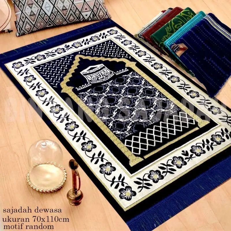 Sajadah Eklusif Motif Turki Premium Ukuran Besar 110x70cm Bahan Bulu Beludru Lembut Muslim Spigel Semi Karpet Anti Slip 4