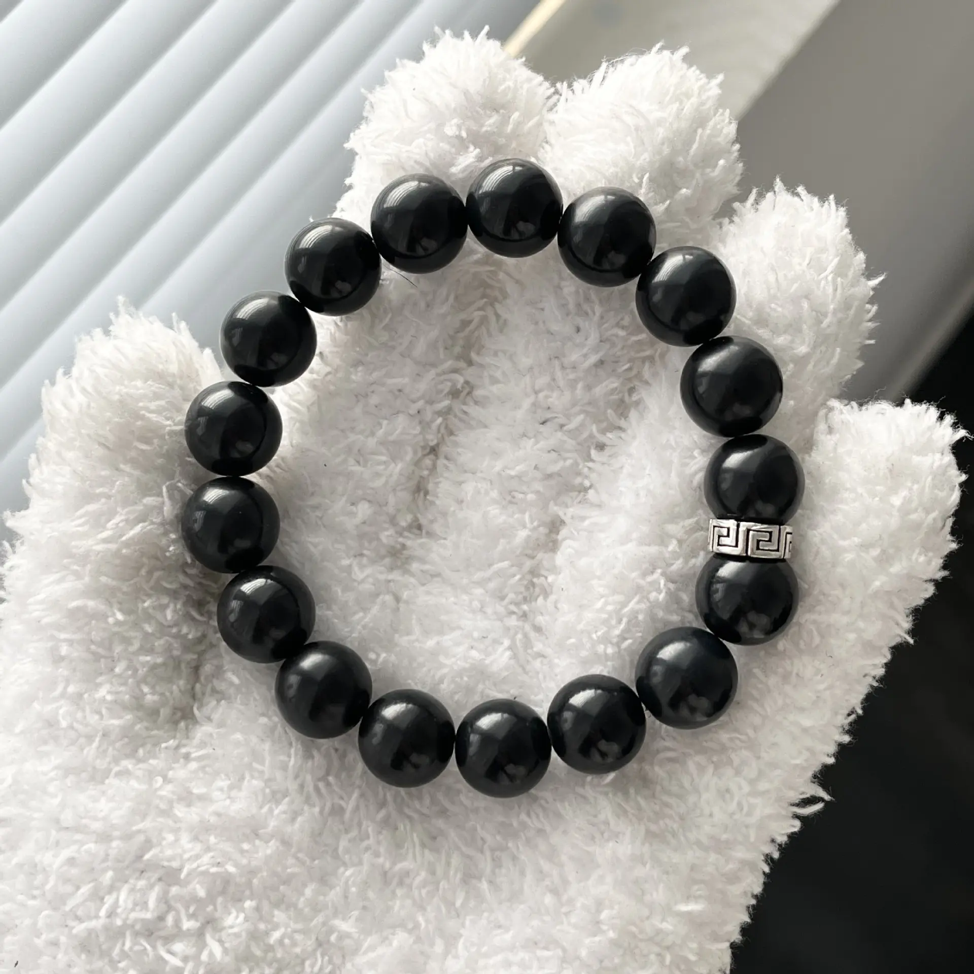 Vòng Tay Hạt Bồ Đề Đen Mix Charm Bạc 11mm | Phong Thủy Tịnh Tâm, Hộ Mệnh, Đẹp Lịch Lãm | Kim Tụ Bảo